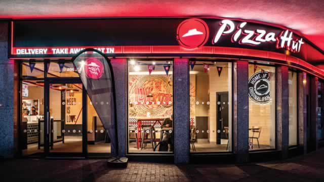 Yum! CEO is considering Pizza Hut sale options. 🍕💰