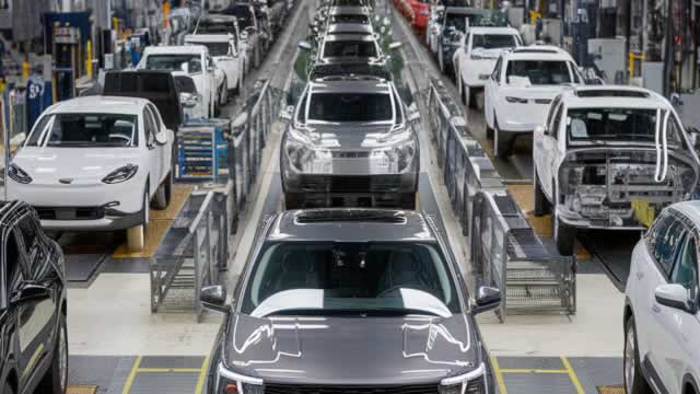 Auto industry urges Trump to keep Chinese automakers out ahead of Xi meeting