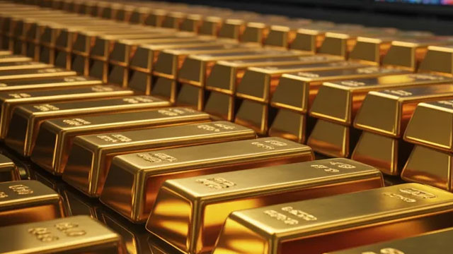Gold slips below $4,600 as yields, dollar firm after PCE - Kitco PM Report