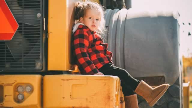 Deckers Stock Climbs After Q3 Earnings: Here's Why