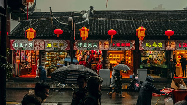 Chinese Stocks Hit New Highs. Why Momentum Could Continue.