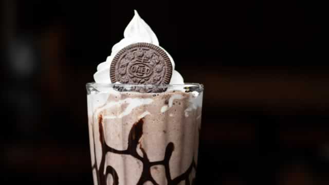 Mondelez: Solid Dividend, But Don't Get Your Hopes Up (Yet)