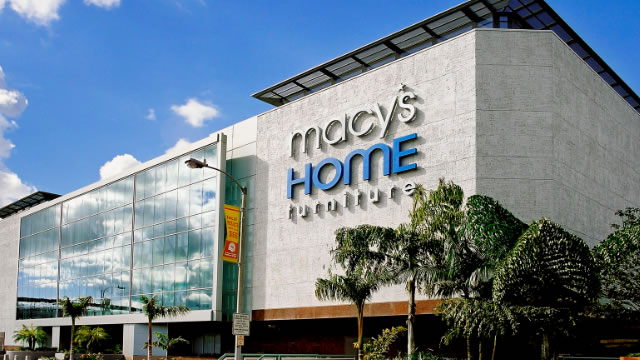 image for news Are Investors Undervaluing Macy's (M) Right Now?