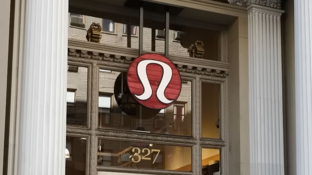 Lululemon stock forecast: Here's why LULU may crash 20%