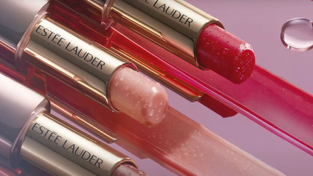 Estée Lauder Stock Tumbled 20% Today. Here's What Dragged the Shares Lower
