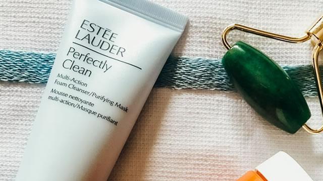 image for news Estee Lauder Online Sales Hit 31%: Structural Shift in Beauty Retail?