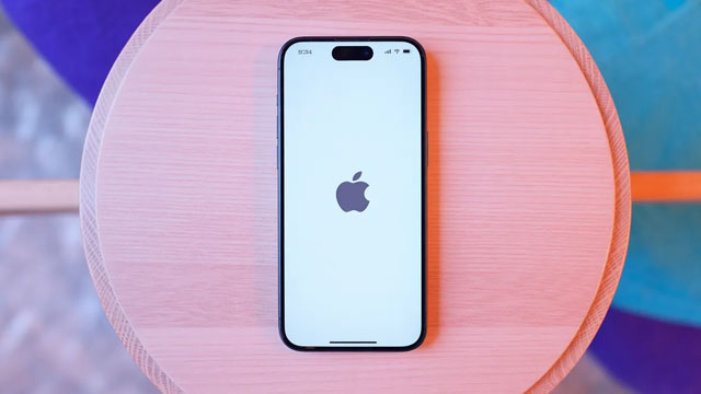 Monday's Final Takeaways: Mortgage Rates Surge, Tim Cook Steps Down as AAPL CEO