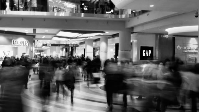 Tariff discussion will be front-and-center for Gap call, says retail investor Dana Telsey