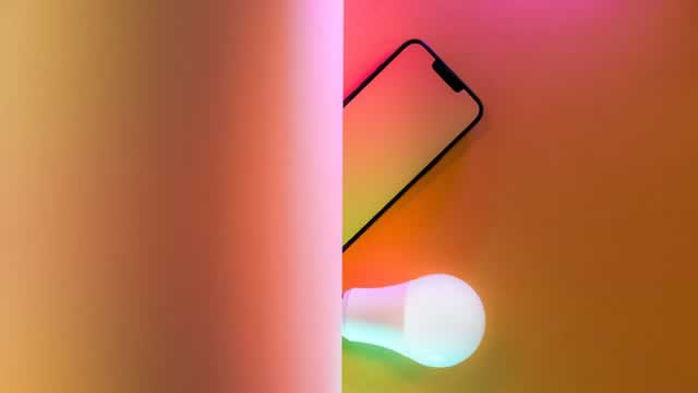 A.I. Bubble Concerns Underneath GOOGL vs NVDA Battle