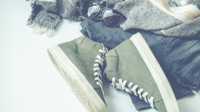 image for news American Eagle Outfitters, Inc. (AEO) Is a Trending Stock: Facts to Know Before Betting on It