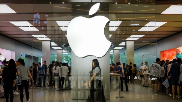 Apple just launched a savings account paying 4.15%. These 5 savings accounts pay even more.