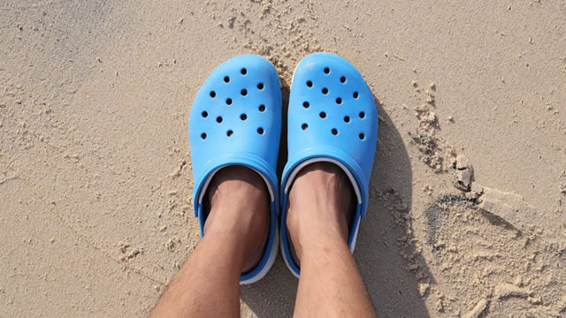 Crocs Stock Jumps After Earnings. Ugly Shoes Are Still in Style.
