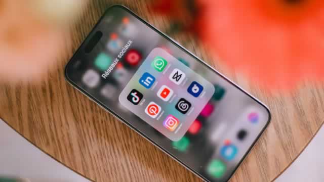 Pinterest's Growth May Stall If Chatbots Replicate Its Engagement Playbook: Analyst