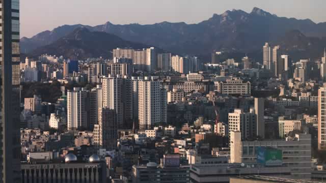 U.S. Reaches 15% Tariff Deal With South Korea Ahead Of August Deadline