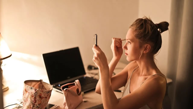 Hailey Bieber's Rhode Powers e.l.f. Beauty's Sales Growth