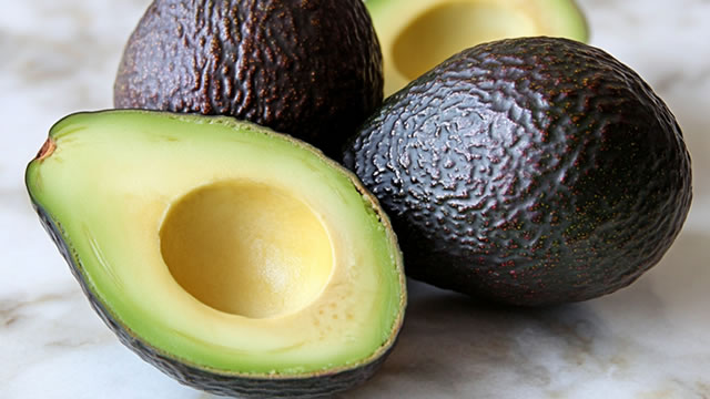 Chipotle cuts same-store sales forecast for third straight quarter