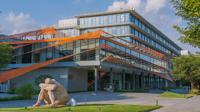 Alibaba stock is falling as it spends heavily on AI. CEO Eddie Wu insists the tech will be its main growth driver