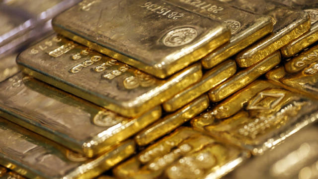 image for news Is AngloGold Ashanti PLC (AU) Outperforming Other Basic Materials Stocks This Year?