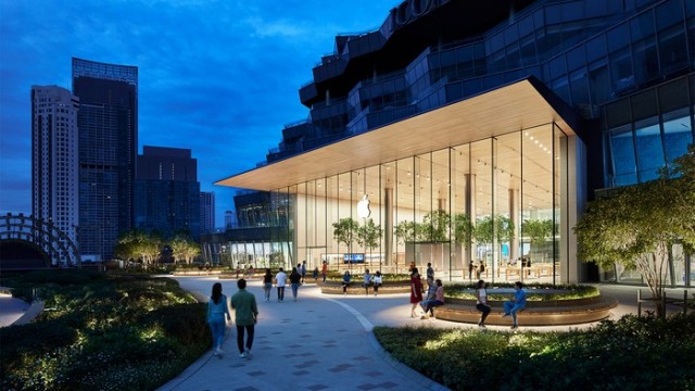 Apple stock set to snap longest monthly win streak in 9 years