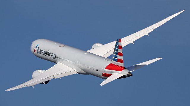 American Airlines posts third-quarter loss and trims 2023 profit forecast