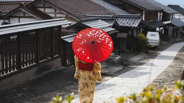 Trump signs executive order implementing baseline 15% tariff on nearly all Japanese imports