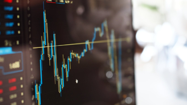 image for news BNY Mellon Posts Better-Than-Expected Earnings and Boosts Its Dividend