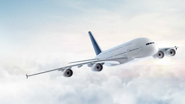 American Airlines Signals Strong Travel Demand, Beats Earnings Estimates
