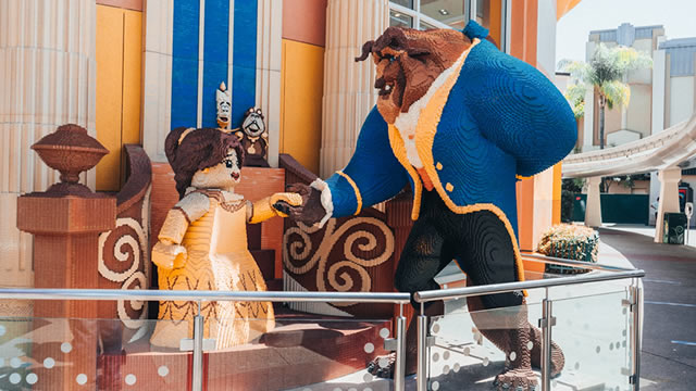 Media Mogul Tom Rogers sees trouble in Disney's ad business