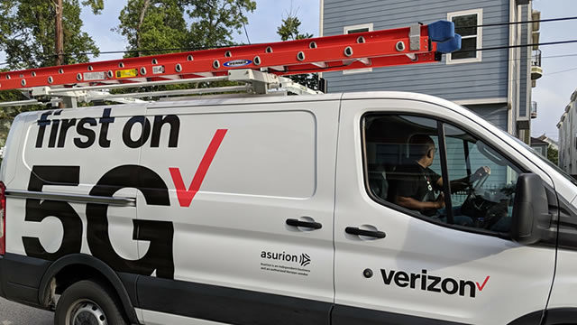 Verizon's CEO Calls Its 6.6% Dividend "Sacrosanct." How Safe Is It Really?