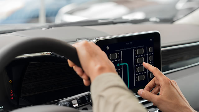 How Qualcomm-BMW driverless tech is major threat to Tesla stock