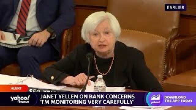 Strategist: ‘I would avoid' every regional bank amid Silicon Valley Bank fallout