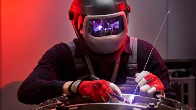 RTX Posts Higher Sales, Issues Upbeat Outlook