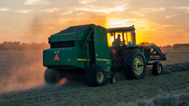 Wall Street Goes Wild For Deere: The Real Reason Analysts Are Hiking Price Forecasts