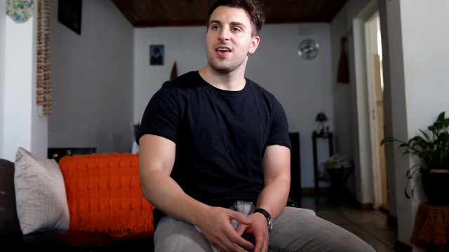 Airbnb Stock: Buy, Sell, or Hold?