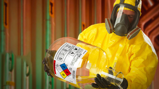 DuPont beats profit and sales expectations, but trims full-year guidance ranges