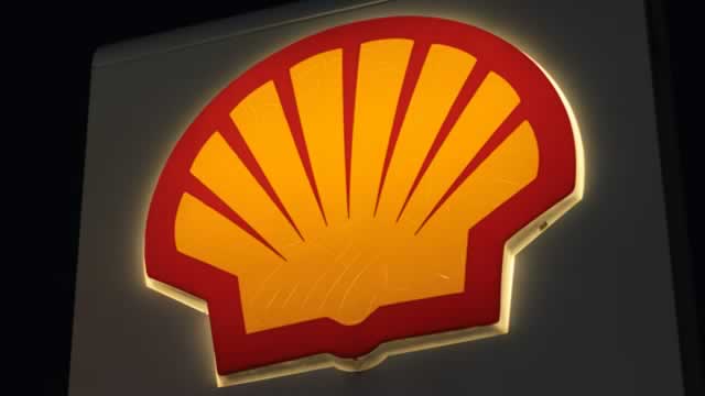 Shell's CEO Warned Oil Prices Would Keep Rising. Hormuz Talks Are Testing That Call.