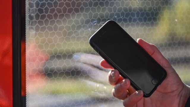 How to use Facebook Lite on your phone or desktop