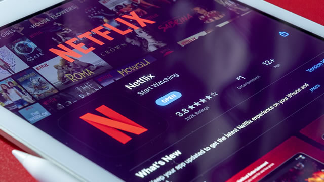 Fed could face a debate over rates, Netflix stock under pressure after earnings