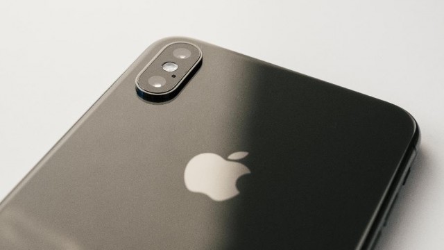 1 Green Flag for Apple in 2023, and 1 Red Flag