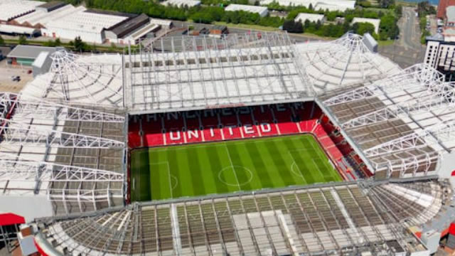 Glazer Family Members Said to Study Manchester United Stake Sale