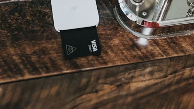 image for news Visa Debuts AI-Powered Commercial Solutions Hub