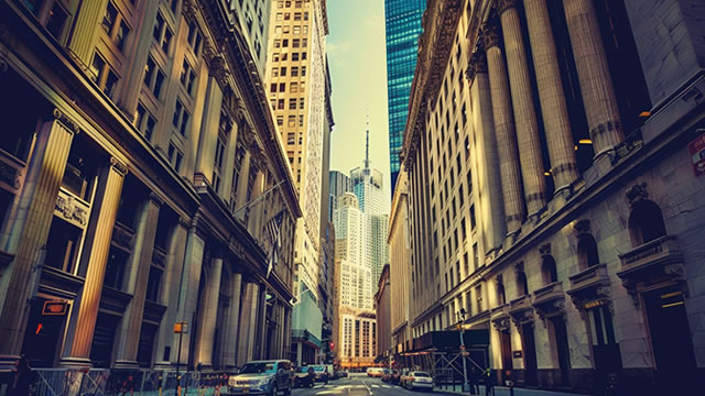 Federal Reserve Keeps Rates Unchanged Amid Internal Disagreement