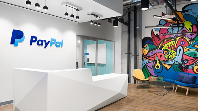 College students can now pay tuition with PayPal or Venmo at some universities