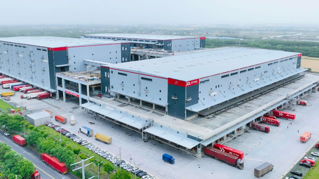 image for news JD's 11% Drop Trails Sector in 6 Months: Buy, Sell or Hold the Stock?