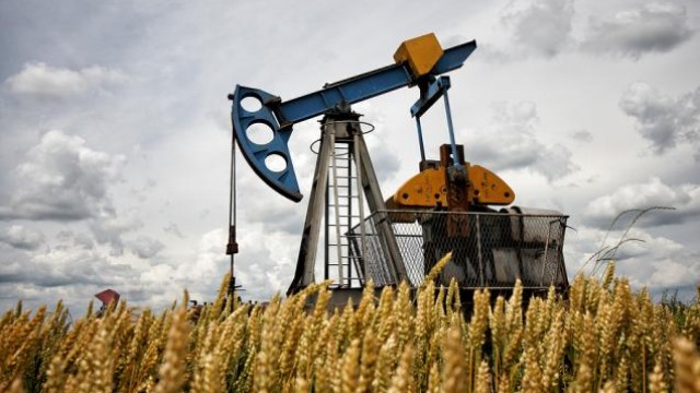 Here's Why Hold Strategy is Apt for ConocoPhillips (COP) Now