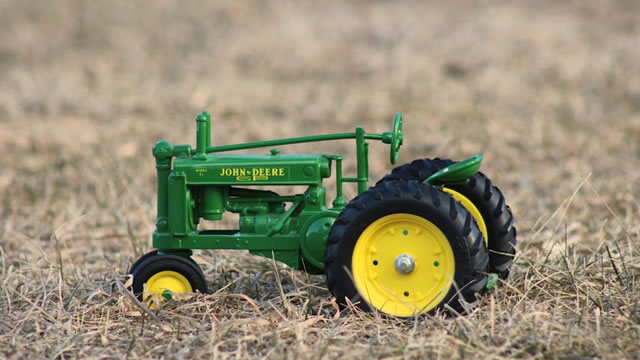 image for news Why Is Deere (DE) Down 0.5% Since Last Earnings Report?