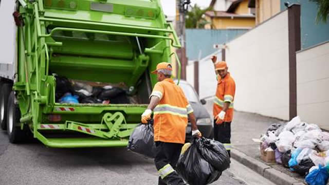 Why Republic Services (RSG) is a Top Growth Stock for the Long-Term