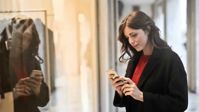 Ahead of Holidays, Buy Into Online Shopping With This ETF