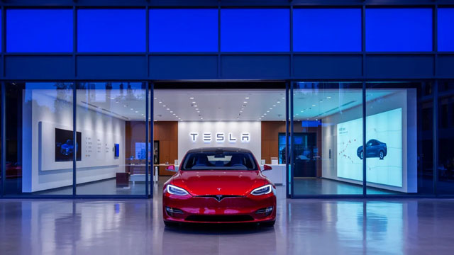 Should You Forget Tesla Stock Near a 52-Week Low?