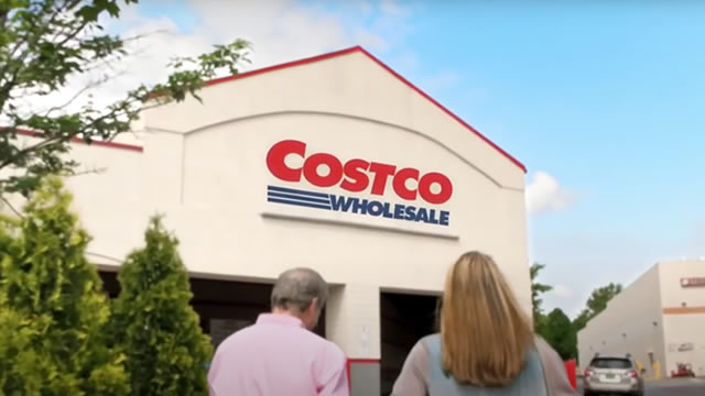 Stocks close lower for a third day, Costco Q4 earnings beat Wall Street expectations